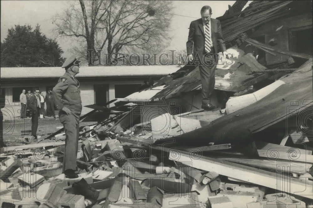 1970 Alabama-Explosion in Columbiana left five injured at restaurant-Historic Images