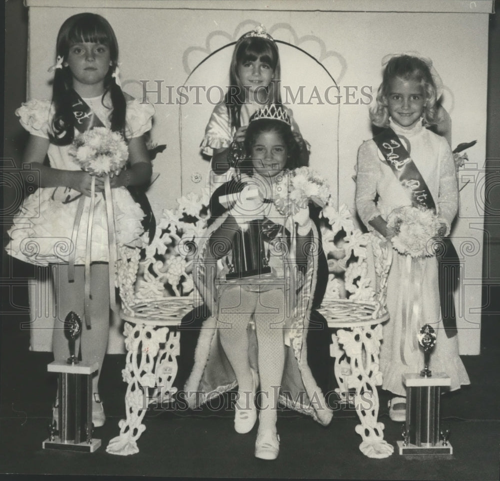 1971 Traci Lynne Early of Huntsville wins Little Miss Maid of Cotton-Historic Images