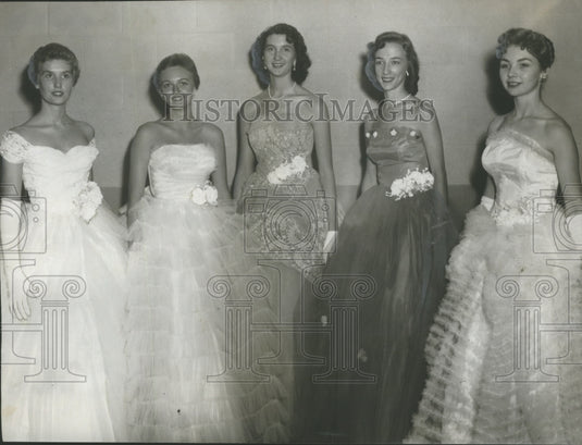 1957, Alabama-Finalist in the Perry County Maid of Cotton contest. - Historic Images