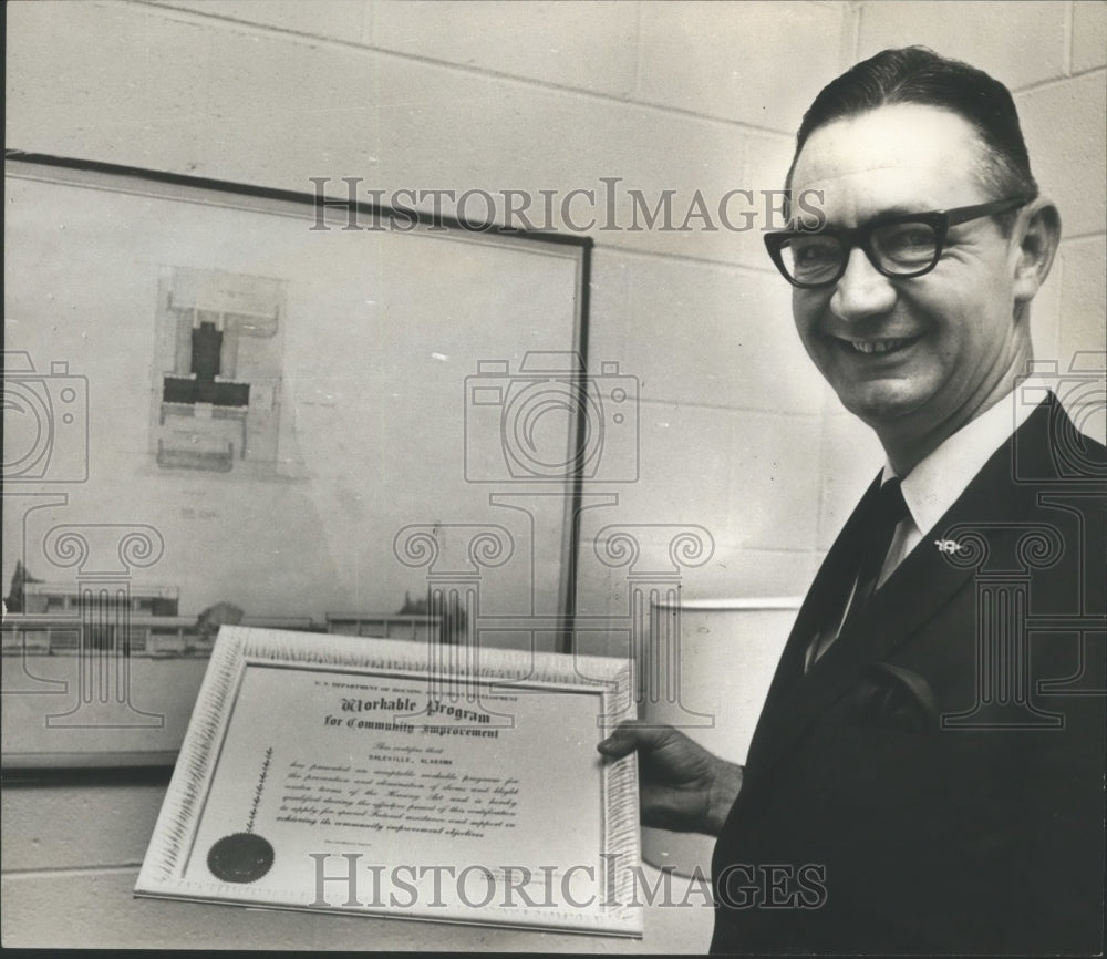 1968 Press Photo Daleville, Alabama Mayor for &quot;Mayor Day With Work&quot; Program - Historic Images