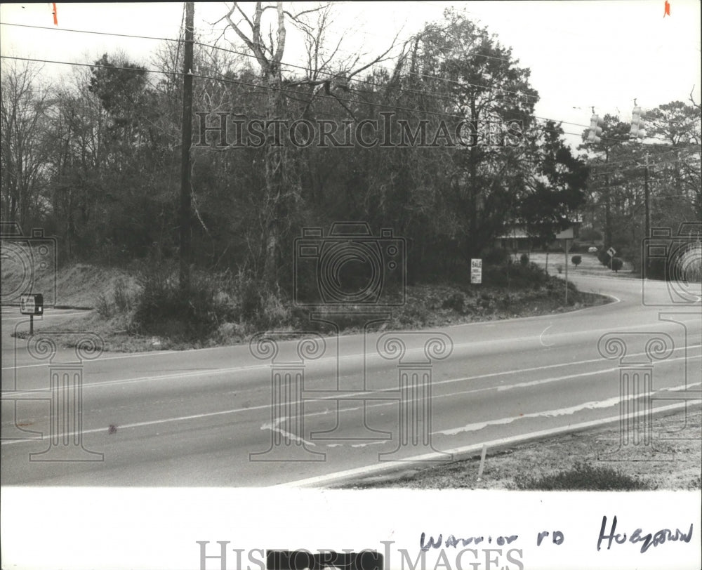 1981, Alabama-Corner on Warrior Road, in Hueytown. - abna10584 - Historic Images
