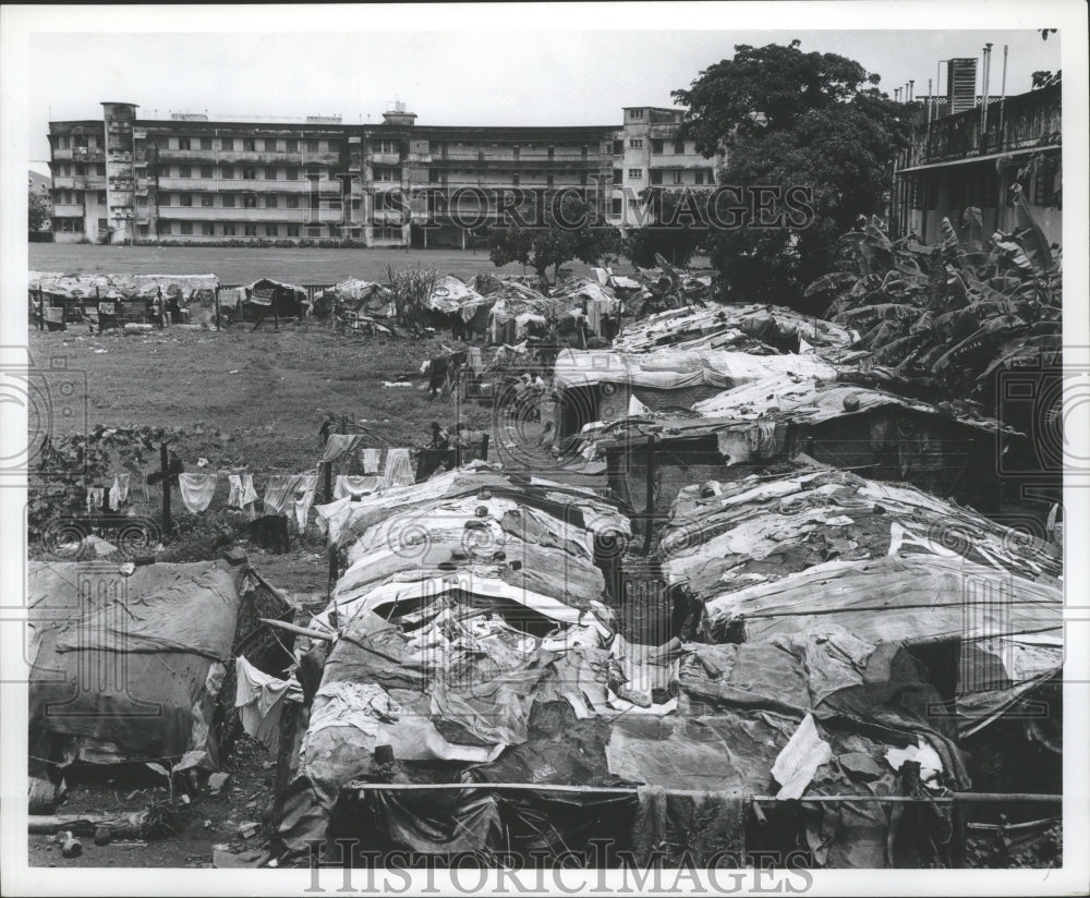 Press Photo Scene of City Living in India Taken on Birmingham News Trip - Historic Images