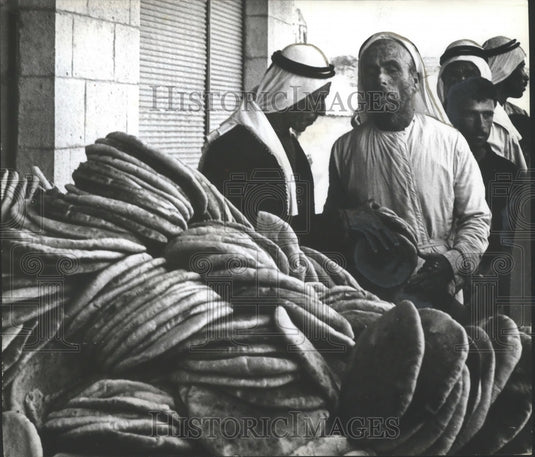 1967 Jordanian Villagers Give Bread by Conquerors-Historic Images