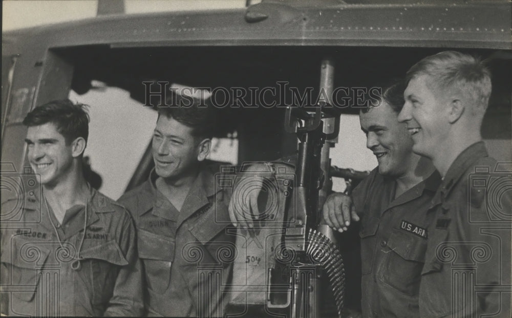 1967 Press Photo Alabamian Among Crew for Mission in Vietnam - abna10655 - Historic Images