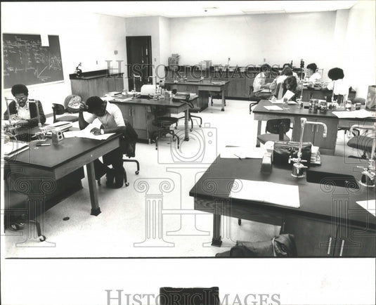 1979 Press Photo Students in New Jefferson State Junior College Building - Historic Images