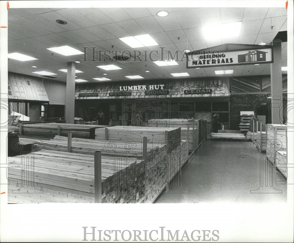 1976 Press Photo Lumber section of Handy Dan store in Homewood, Alabama - Historic Images