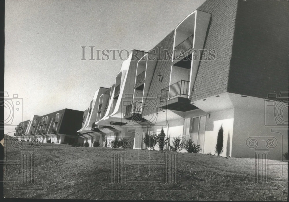 1969 Press Photo Valley Ridge Apartments, Homewood, Alabama - abna11082 - Historic Images
