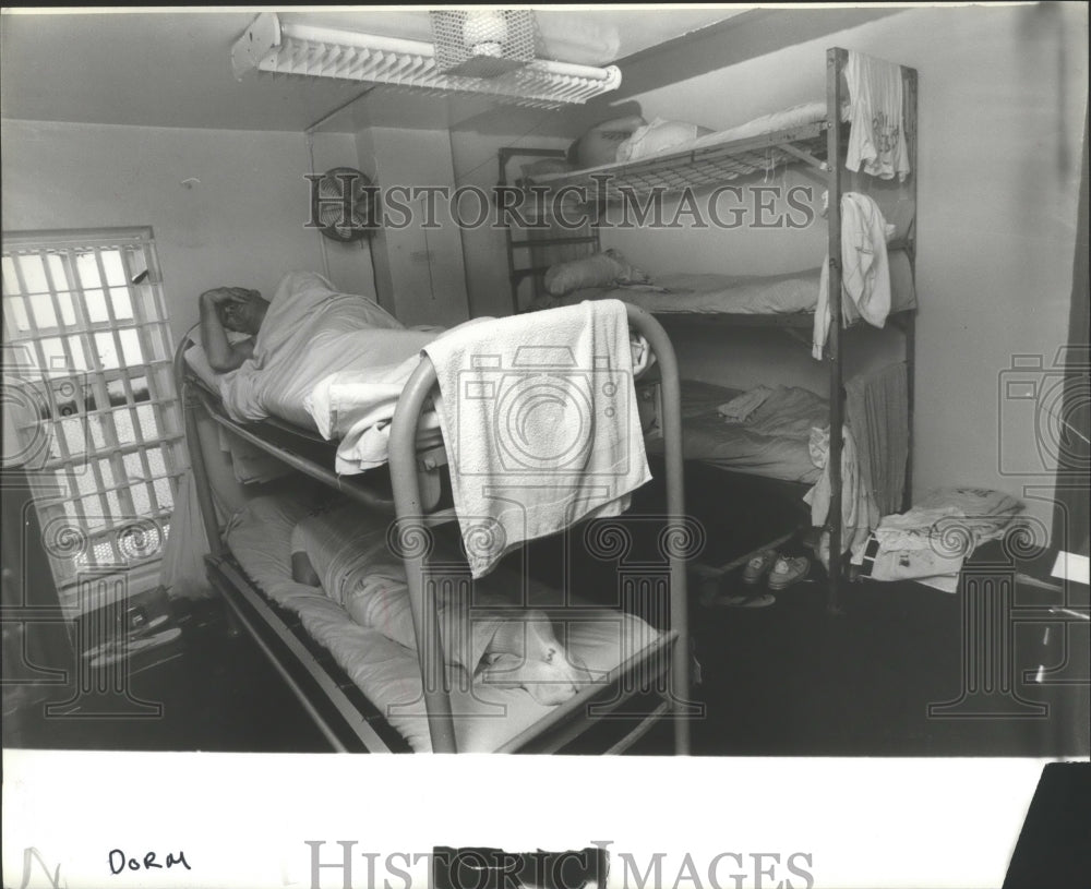 1980 Press Photo Jail Cell at Jefferson County Jail - abna11152 - Historic Images