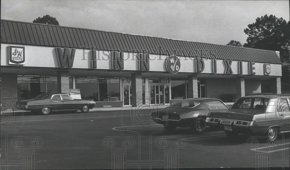 1973 Press Photo Winn Dixie opens in Hoover Alabama - abna11306 - Historic Images