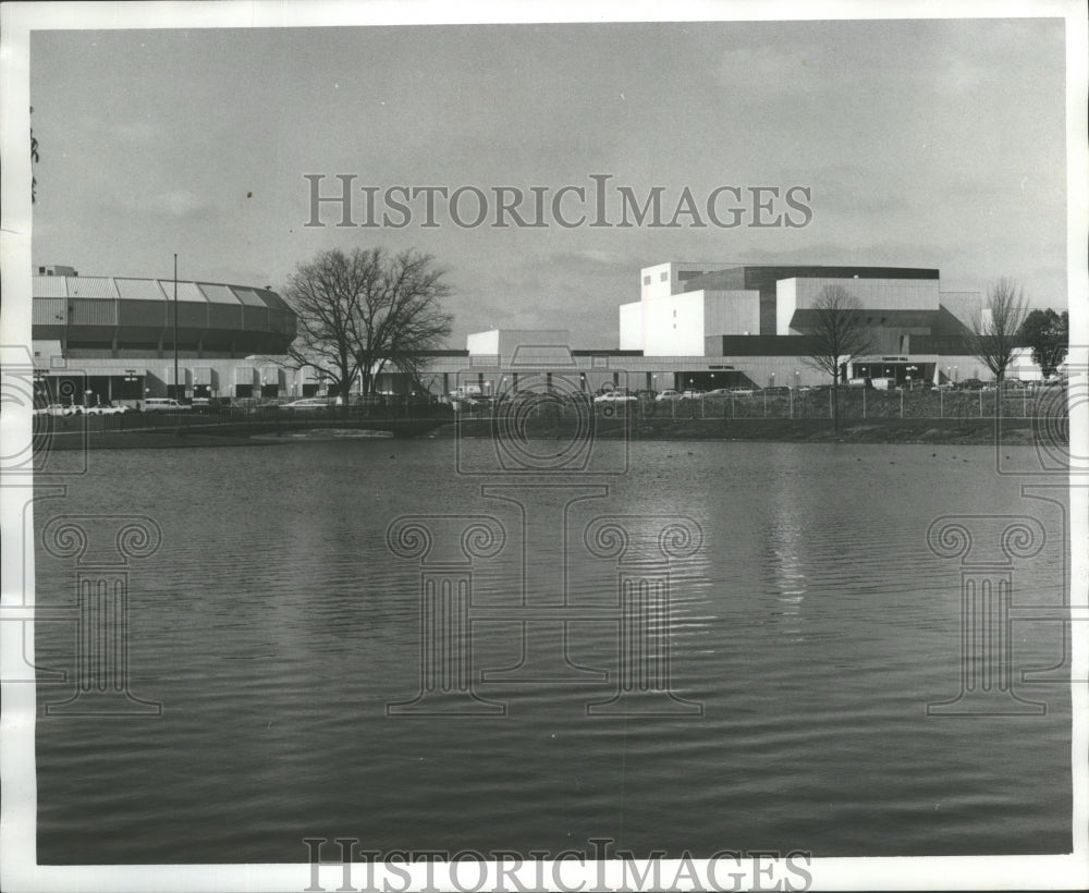 1975 Press Photo Huntsville Von Brown Civic Center, Alabama - abna11335 - Historic Images