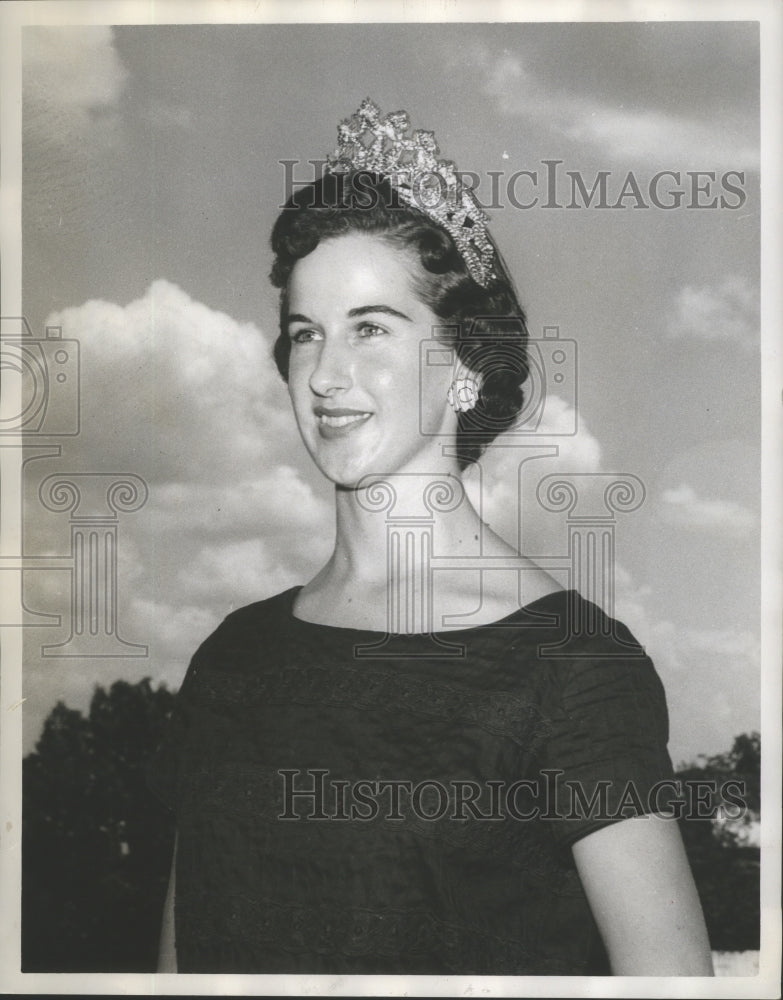 1959 Maid of Cotton contest winner Louise Carroll, Winston County-Historic Images