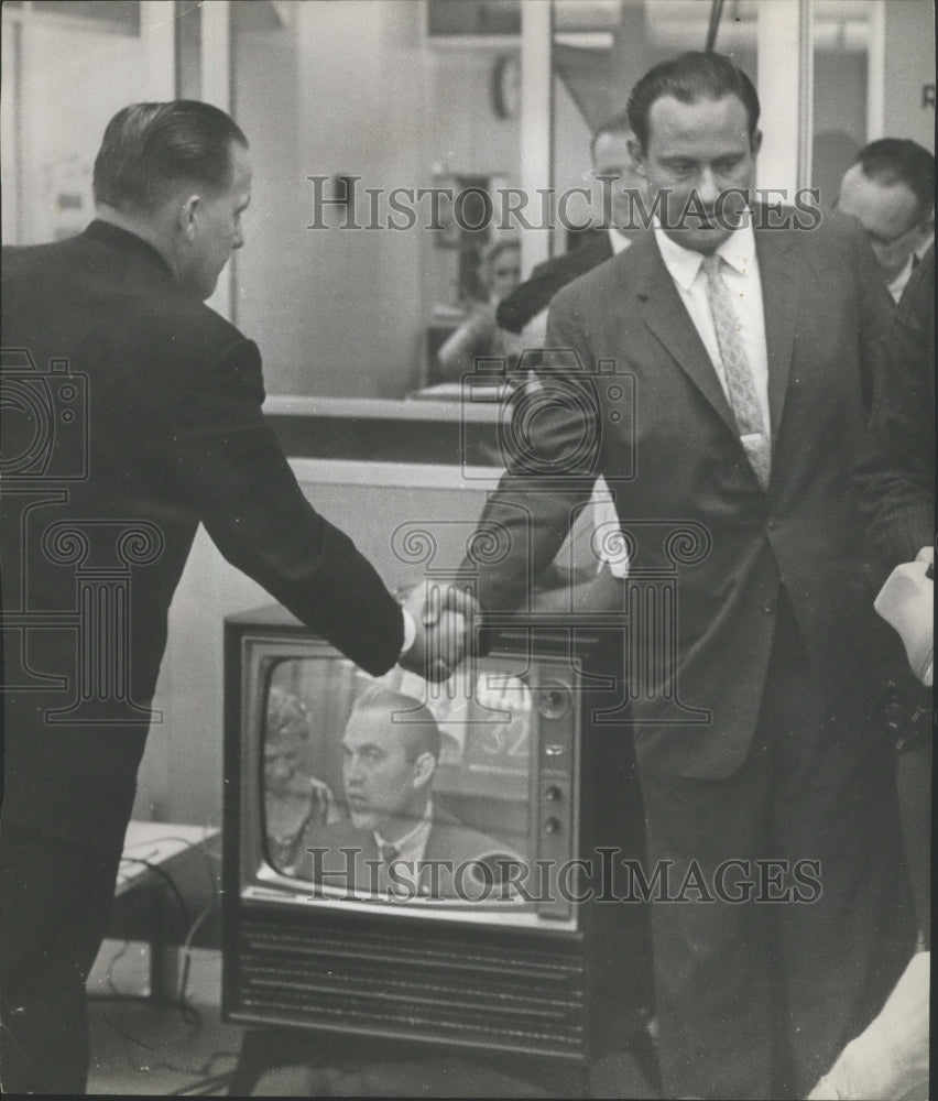1962 George Wallace gives thanks on tv defeating Sen. deGraffenried-Historic Images