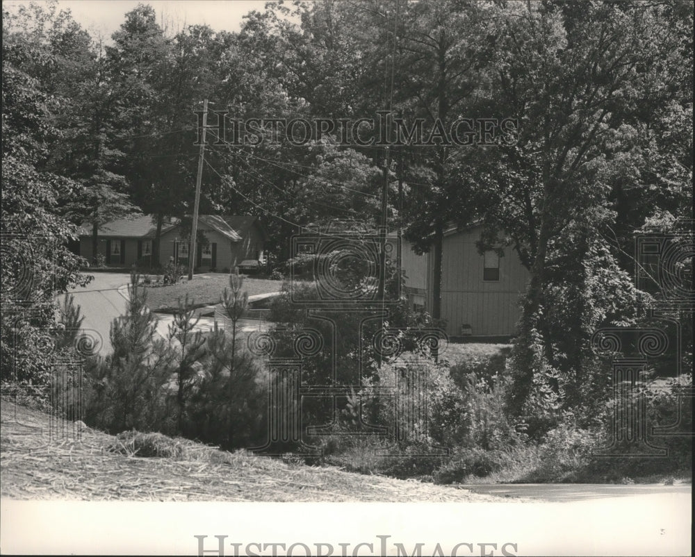 1985 Press Photo Homes in Pine Brook Lakes on Sunnybrook Lane - abna11567 - Historic Images