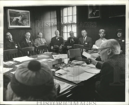 1964 Press Photo Group at meeting, Jefferson County Juvenile Relations Court - Historic Images