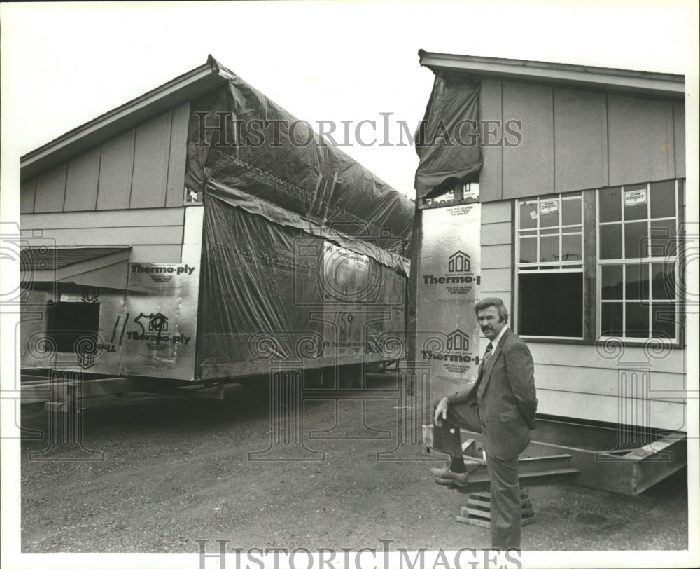 1981 Press Photo President Jim Mitchell of Mitchell Construction - abna11736 - Historic Images