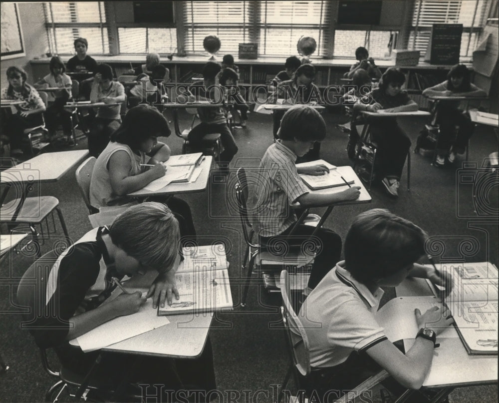 1983 Press Photo Zinnerman Elementary 4th and 5th grades, Jefferson County - Historic Images