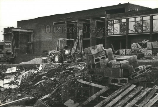 1979 Press Photo Simmons School Construction site on Patton Chapel Rd, Alabama - Historic Images