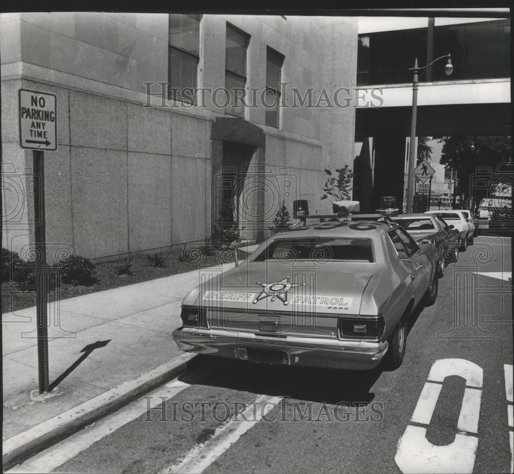 1977, Cars Parked Outside Sheriff&#39;s Office, Jefferson County, Alabama - Historic Images