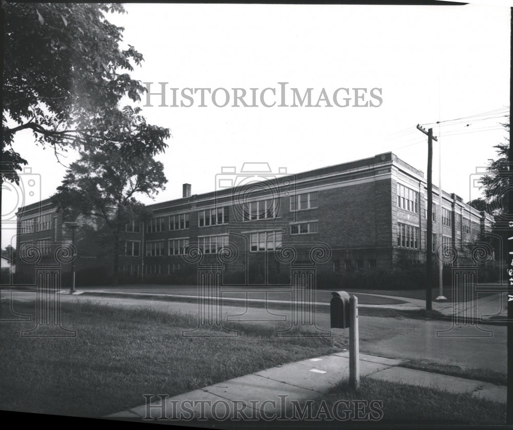 Press Photo Ensley High School in Ensley, Alabama - abna11933 - Historic Images