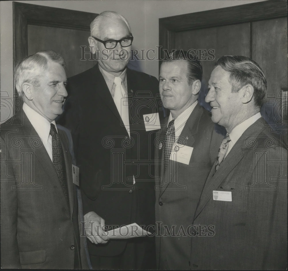 1971, Vestavia Mayor Robert Guillot and other men, Alabama - Historic Images