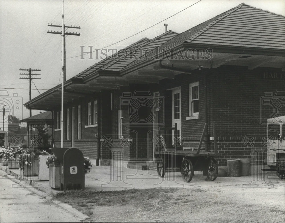 1980 Press Photo Hartselle's depot, is a meeting place and museum, Alabama - Historic Images