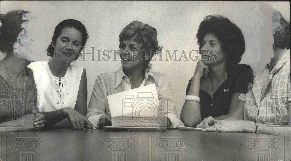 1972, Women&#39;s Rights international panel discussion - abna11995 - Historic Images