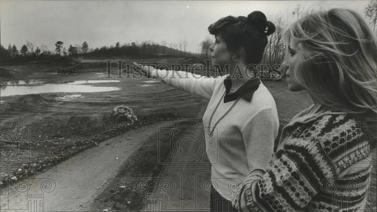 1980 Press Photo Clearing on New Hope Mountain has Shelby County residents upset - Historic Images
