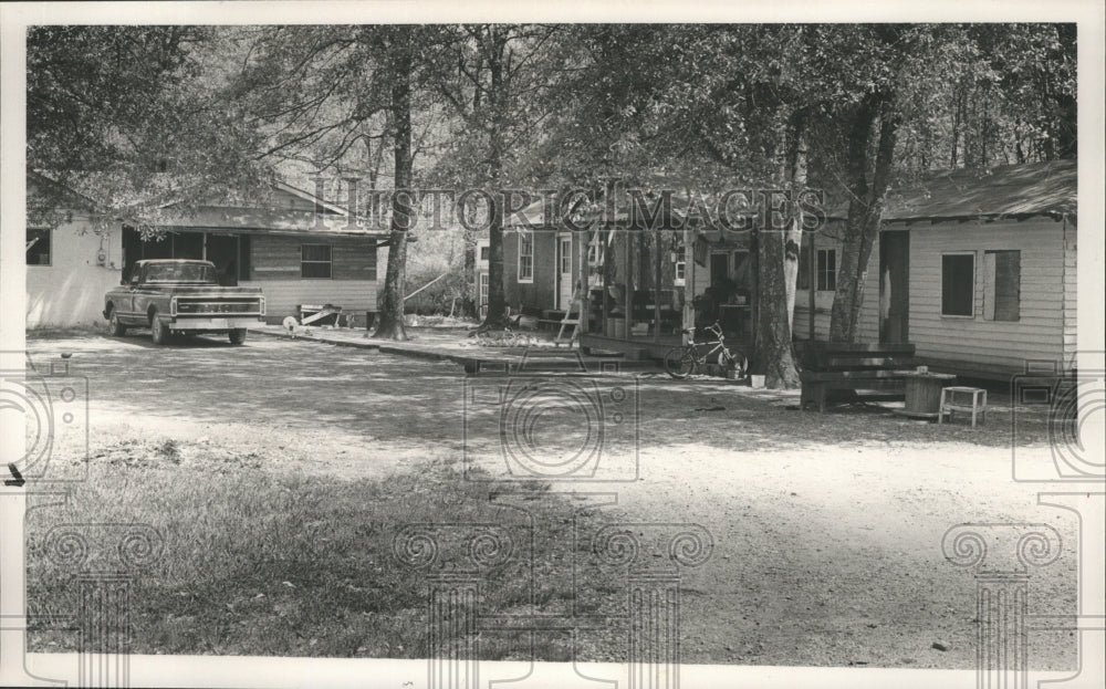 1989 Press Photo Houses on Keith Dr. next to South Broken Bow, Shelby County, AL - Historic Images