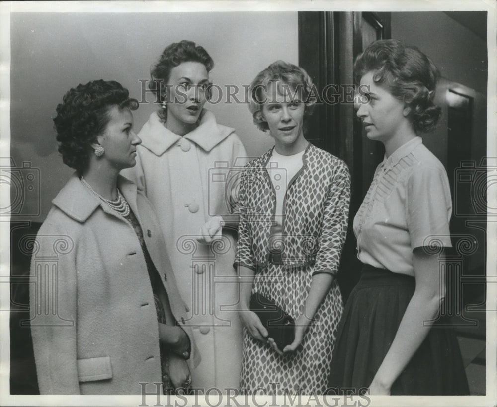 1962 Unidentified ladies at Bowman Transportation, Birmingham-Historic Images