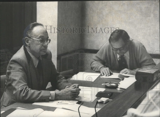 1978, Mayor of Montevallo & Newsman Ralph Sears, behind desk, Alabama - Historic Images