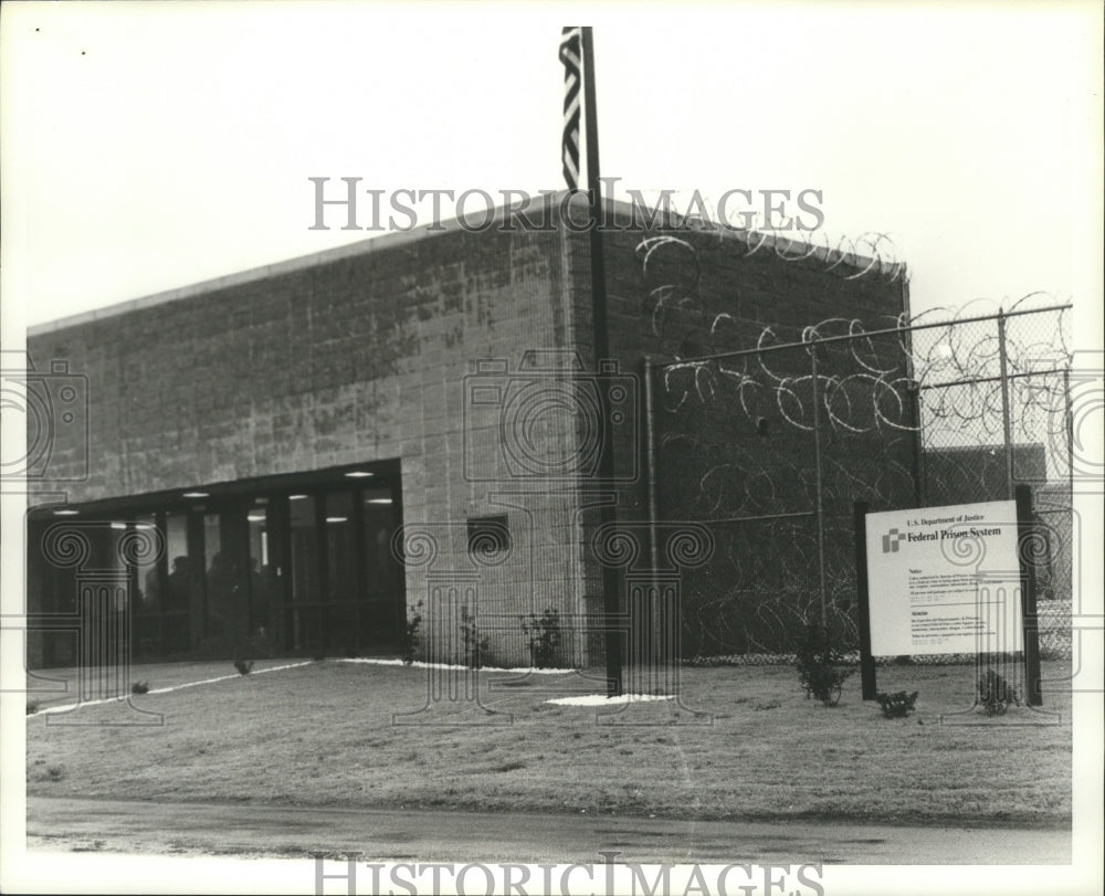 1980 Press Photo Federal Prison, Talladega, Alabama - abna12362 - Historic Images