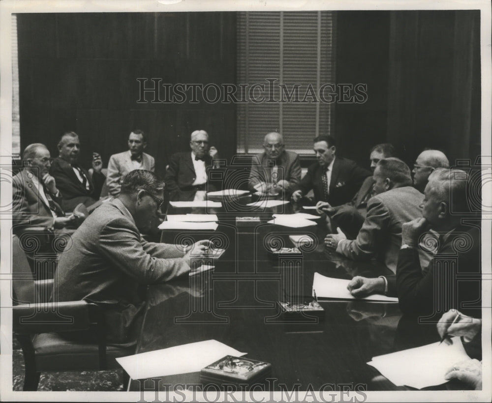 1957 Birmingham transit citizens committee meet-Historic Images