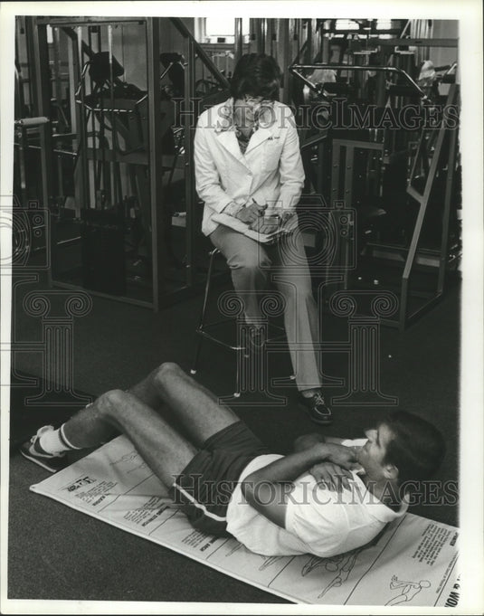 1982 Press Photo Patty Clark, Albert Thomasson at Samford sports center, Alabama - Historic Images