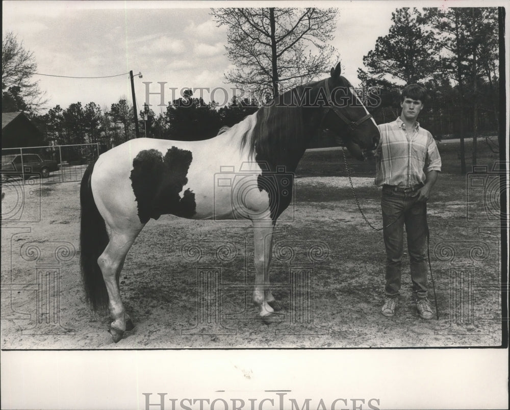 1989 Press Photo Shane Hartwig and his horse, ReactorJ, Union Springs, Alabama - Historic Images