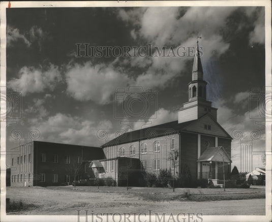 1954, Baptist Church and new educational building, Trussville, AL - Historic Images