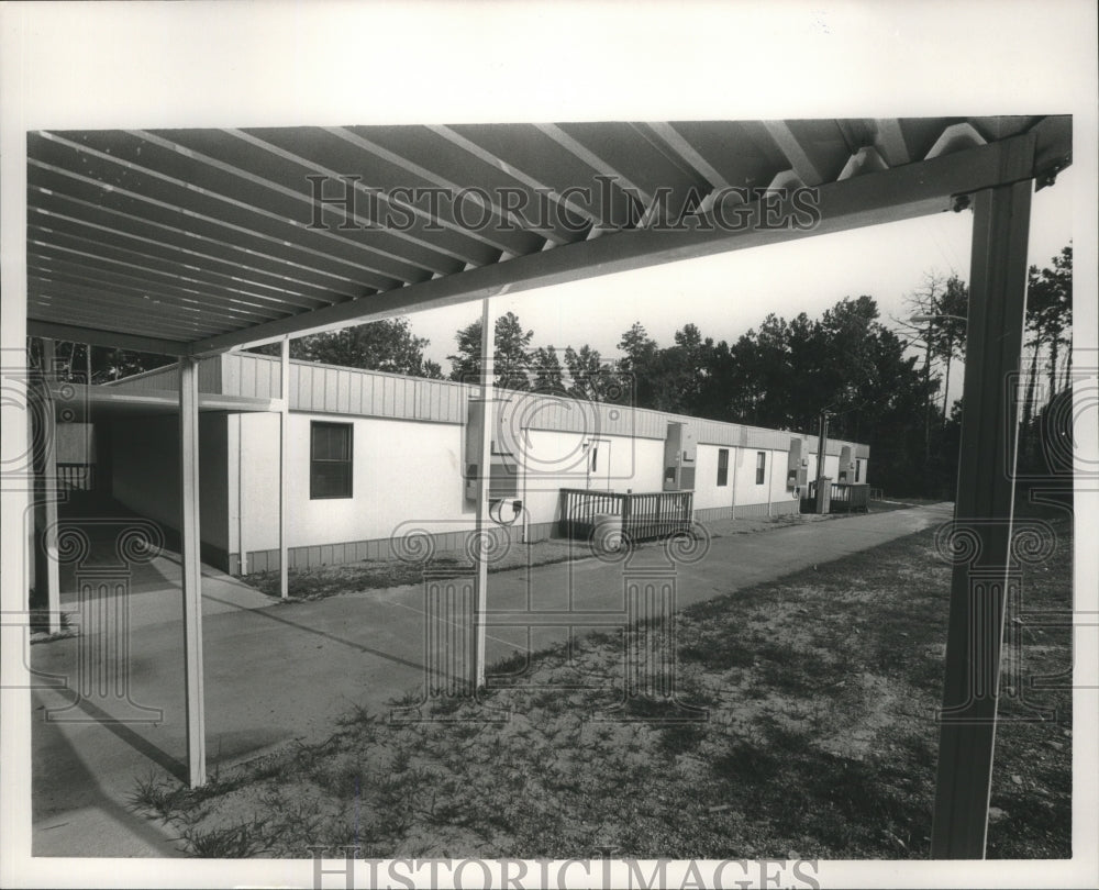 1991 Press Photo Portable trailers at Hewitt Elementary, Trussville, Alabama - Historic Images