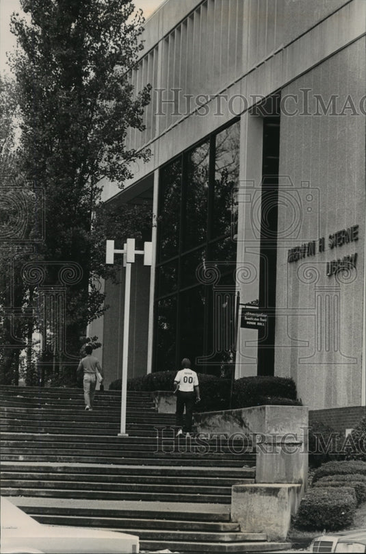 1984 Press Photo Mervyn Sterne Library, University of Alabama, Birmingham - Historic Images