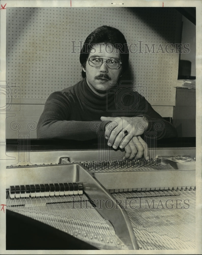 1976, Raymond Schutt, musician - abna13218 - Historic Images