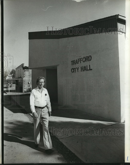 1982, Mayor Kenneth Sanders Paravicini in front of Trafford City Hall - Historic Images