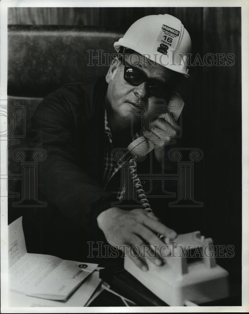 1982, Mayor Ray Ford on phone, Ragland, Alabama - abna13344 - Historic Images