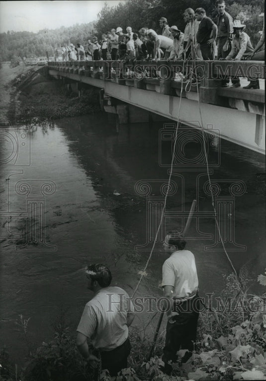 1972 Search for Bodies Proves Futile at Docena Crossing, Alabama-Historic Images