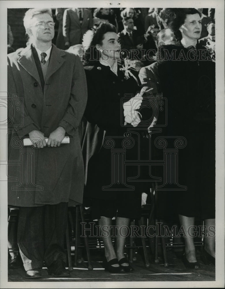 1948, Mrs. James Folsom, wife of Alabama Governor stands with others - Historic Images