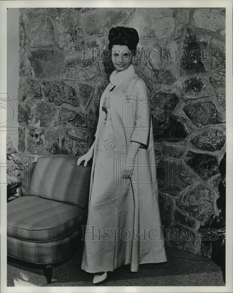 Linda Folsom, Miss Alabama 1965-Historic Images