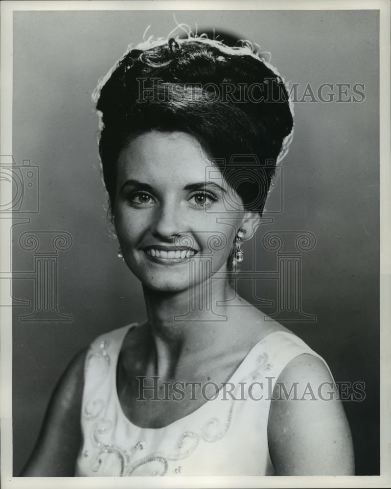 1967, Linda Folsom, Miss Alabama 1965 - abna13665 - Historic Images