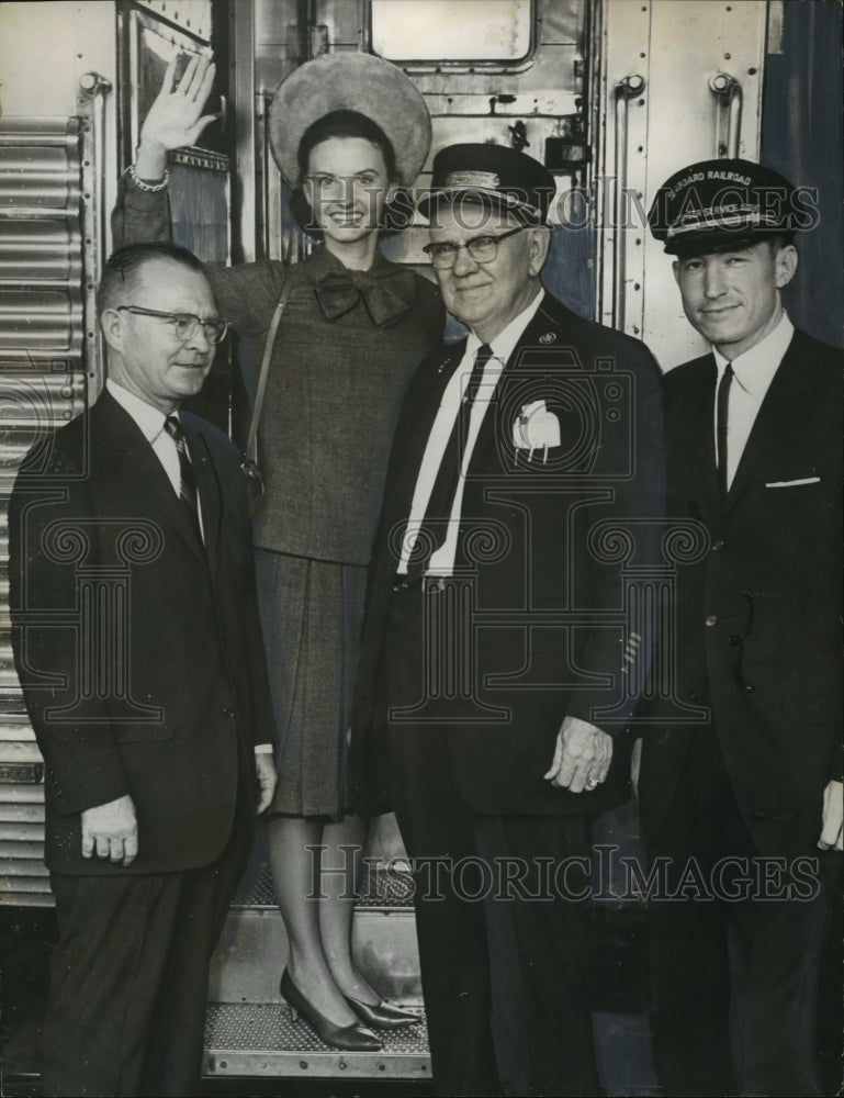 1965, Linda Folsom, Miss Alabama 1965, and others board train - Historic Images