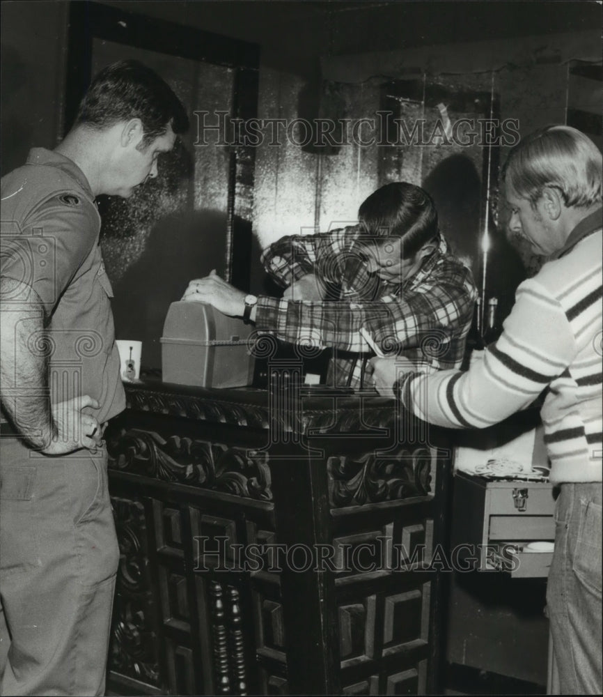 1979 Explosives instructor Sgt Joe Powell at Redstone Arsenal - Historic Images