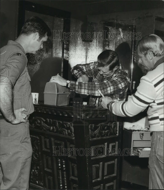 1979 Explosives instructor Sgt Joe Powell at Redstone Arsenal - Historic Images