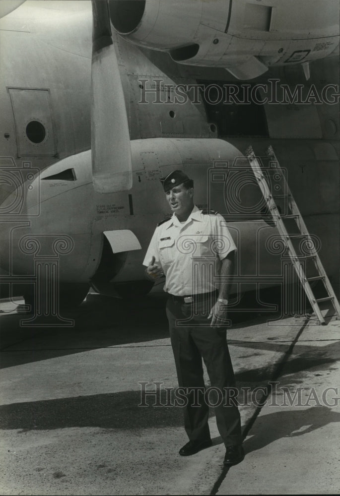 1990 Colonel J.B. Cobb and C-130 Flew Into Hurricane, Mississippi - Historic Images