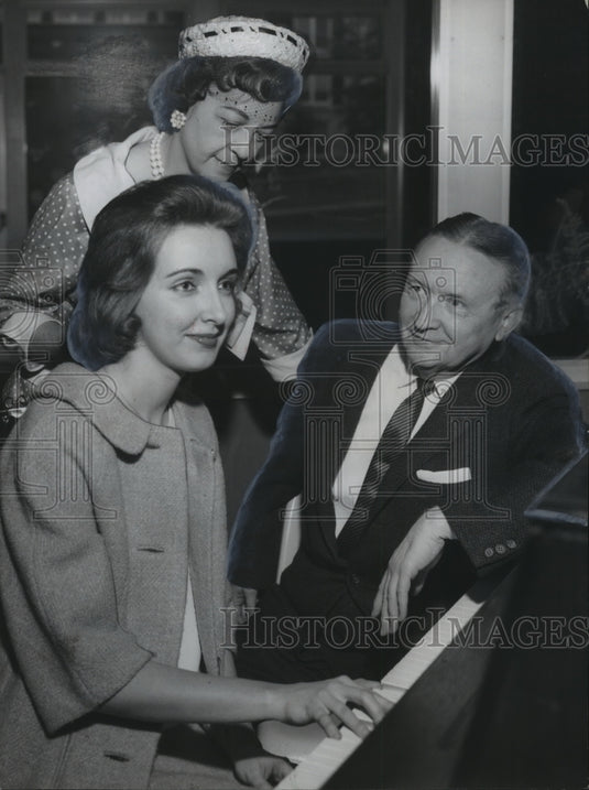 1963 Press Photo Dr. and Mrs. Cole, Delores Hodgens Howard Plan Concert, Alabama - Historic Images