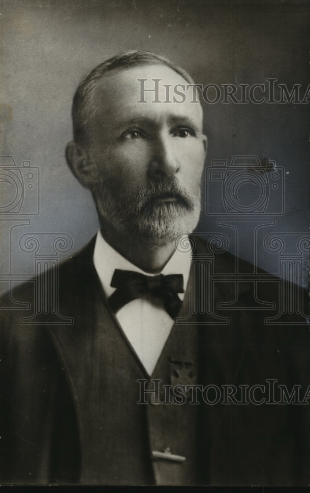 1962 H. W. Crook, ex mayor of Bessemer, Alabama-Historic Images